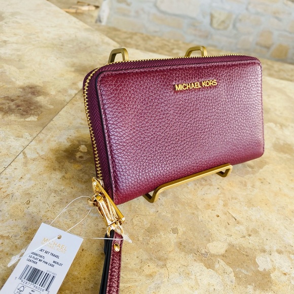 NWT - Picture 3 of 8